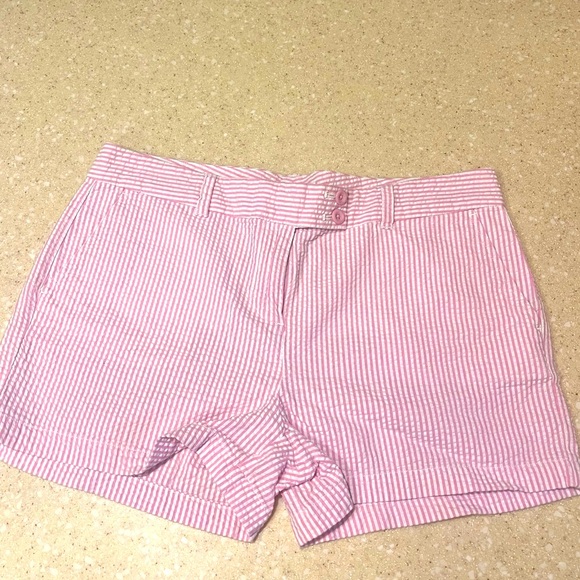 Vineyard Vines womens sz 14 pink seer sucker shorts- Classic Preppy look! - Picture 1 of 6